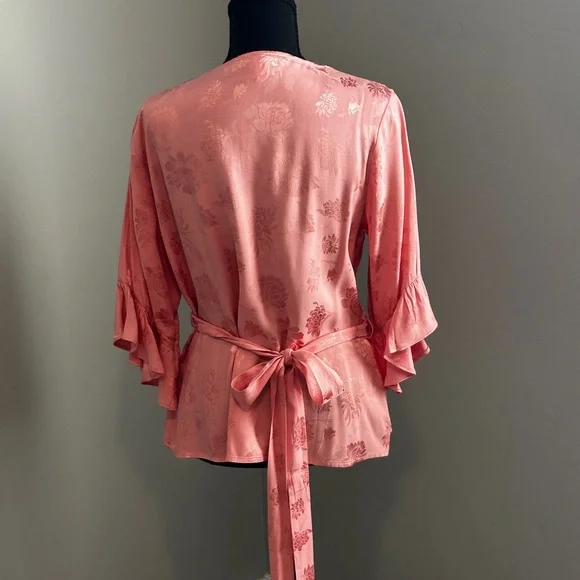 Express Rose-Pink Floral Wrap Blouse - Picture 3 of 5